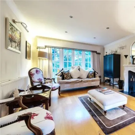 Buy this 5 bed house on Rockways in London, EN5 3JJ