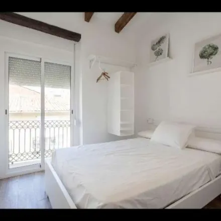 Rent this 2 bed apartment on Carrer de Pelai in 46002 Valencia, Spain