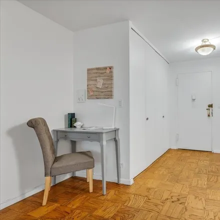 Image 2 - 3rd Avenue & East 57th Street, 3rd Avenue, New York, NY 10035, USA - Condo for sale
