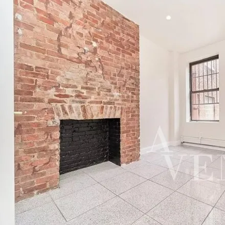 Rent this 4 bed apartment on 2254 2nd Avenue in New York, NY 10029