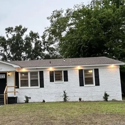Buy this 3 bed house on 3201 Tulip Street in Pine Bluff, AR 71603