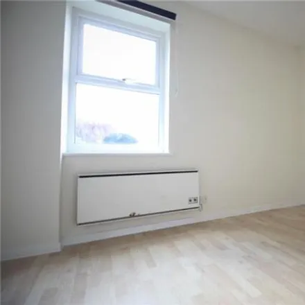 Image 5 - Brechin Court, 1-33 Kendrick Road, Reading, RG1 5DH, United Kingdom - Room for rent