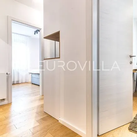 Image 6 - Ulica Nikole Božidarevića, 10142 City of Zagreb, Croatia - Apartment for rent