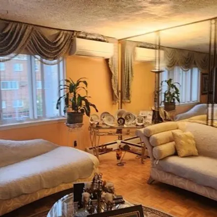 Image 2 - 1017 Barbey Street, New York, NY 11207, USA - House for sale