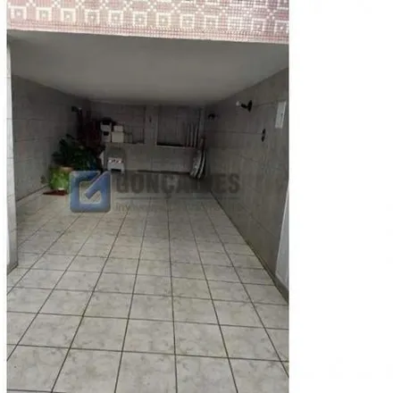 Buy this 2 bed house on Rua Francisco Alves 35 in Boa Vista, São Caetano do Sul - SP