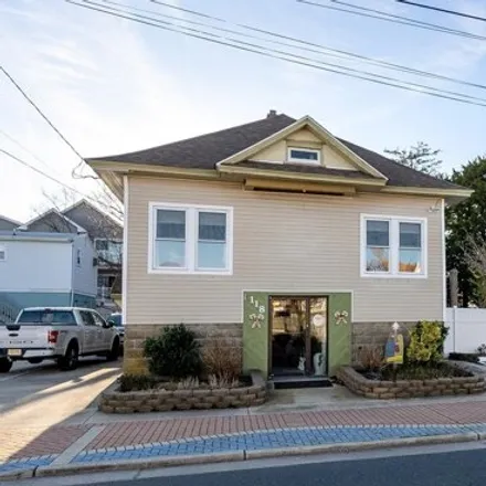 Buy this 3 bed house on Rio Grande Avenue in Wildwood, NJ 08260