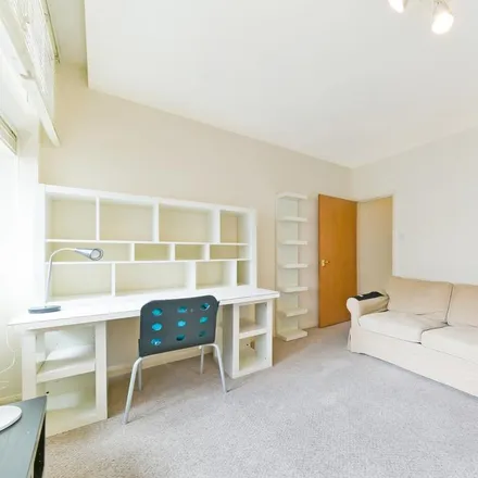 Image 2 - Metro Central Heights, 119 Newington Causeway, London, SE1 6FQ, United Kingdom - Apartment for rent