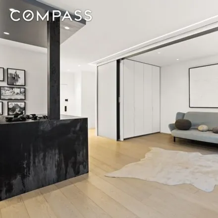 Image 4 - 58 W 58, 58 West 58th Street, New York, NY 10019, USA - Condo for sale