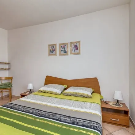 Image 3 - Pula, Grad Pula, Istria County, Croatia - Apartment for rent