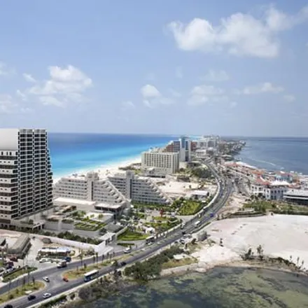 Rent this 4 bed apartment on Cancun Convention Center in Avenida Kukulcán, 75500 Cancún