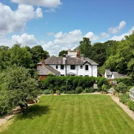 Buy this 8 bed house on Loddon Court in Swallowfield, RG7 1JE