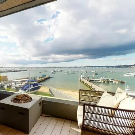 Image 1 - The Horseshoe, Bournemouth, Christchurch and Poole, BH13 7RP, United Kingdom - House for sale