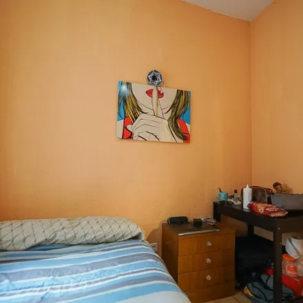 Rent this 3 bed room on Calle de la Rejilla in 2, 28934 Móstoles
