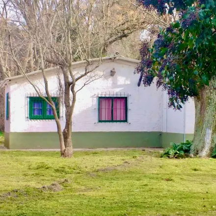 Buy this studio house on Avenida Presidente Raúl Ricardo Alfonsín 1364 in Partido de General Las Heras, 1714 General Las Heras