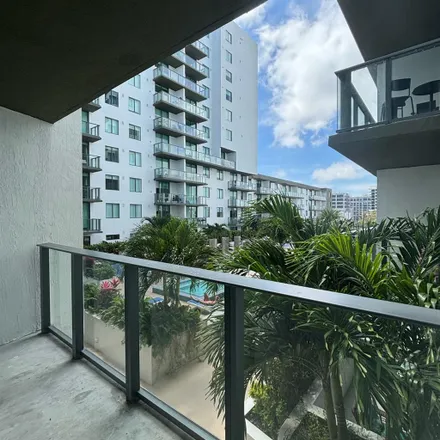 Image 4 - 2040 Northwest 3rd Avenue, Miami, FL 33127, USA - Room for rent