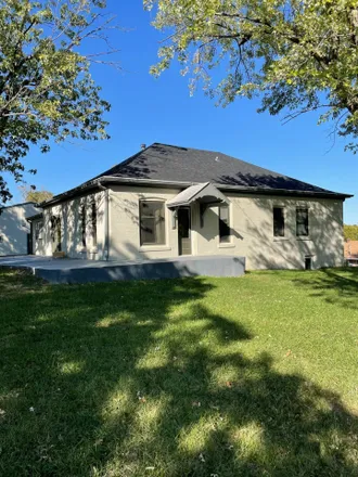 Buy this 3 bed house on 599 South 14th Street in Marysville, KS 66508