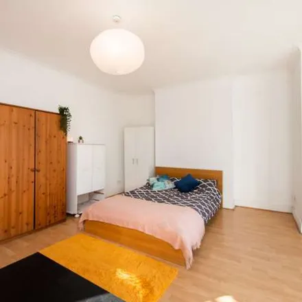 Rent this 7 bed apartment on Tufnell Park Station in Tufnell Park Road, London