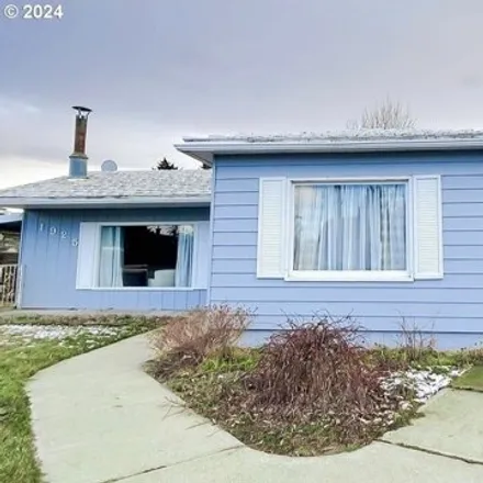 Buy this 3 bed house on 1927 Myrtle Street in Baker City, OR 97814