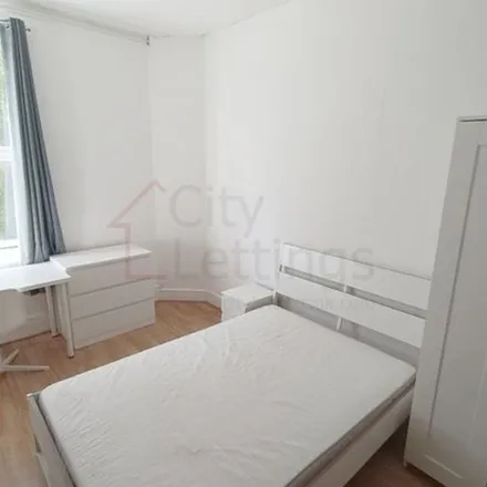 Image 7 - Private Road, Woodborough Road, Nottingham, NG3 5FN, United Kingdom - Apartment for rent