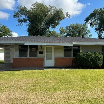 Buy this 3 bed house on 1307 Clover Drive in Lake Charles, LA 70607