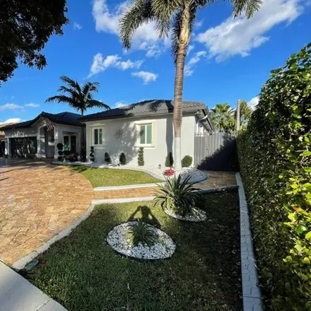 Image 2 - 15957 Northwest 77th Place, Miami Lakes, FL 33016, USA - House for sale