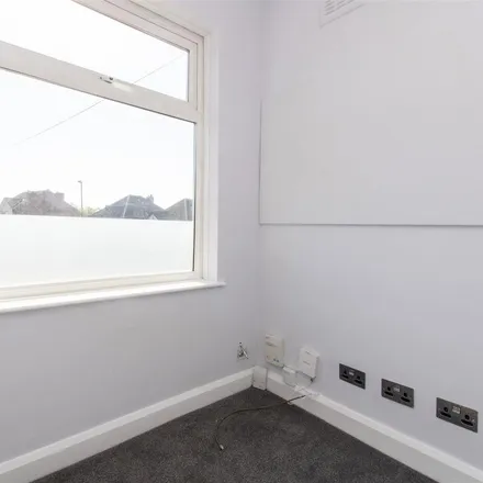 Rent this 3 bed duplex on 69 Eastdale Road in Nottingham, NG3 7GL