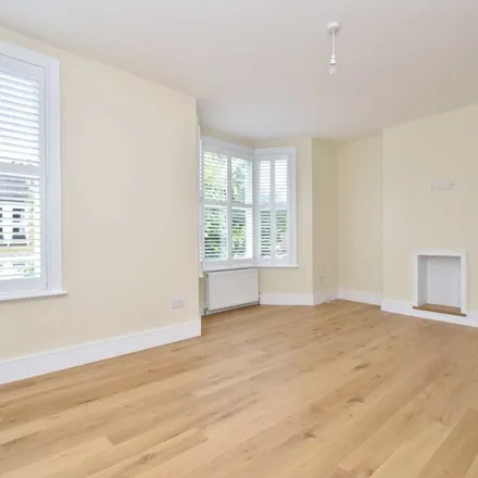 Image 3 - 44 Whateley Road, London, SE22 9PD, United Kingdom - Apartment for rent