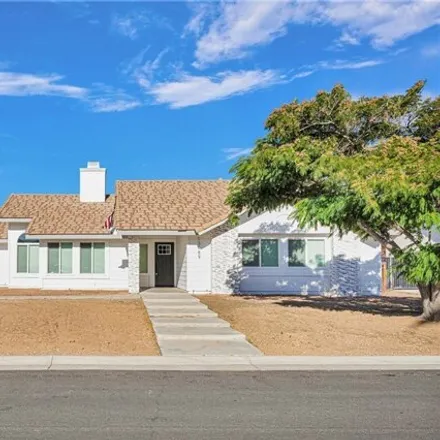 Buy this 4 bed house on 13489 Havasu Rd in Apple Valley, California