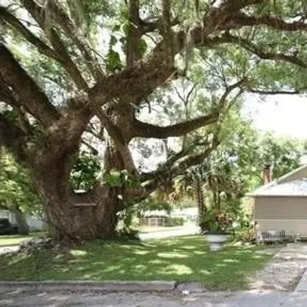 Buy this 3 bed house on 590 W Vine St in Bartow, Florida