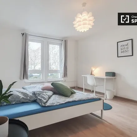 Rent this 4 bed room on Kanner Straße in 12055 Berlin, Germany