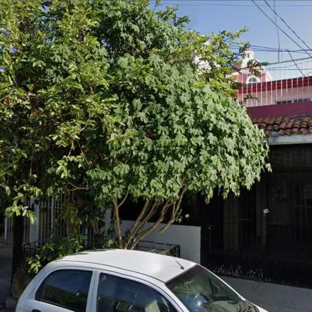 Buy this 3 bed house on Calle Hacienda La Punta in Circunvalación Oblatos, 44700 Guadalajara