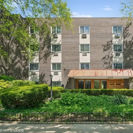 Buy this 2 bed condo on 10015 Beverly Drive in Skokie, IL 60076