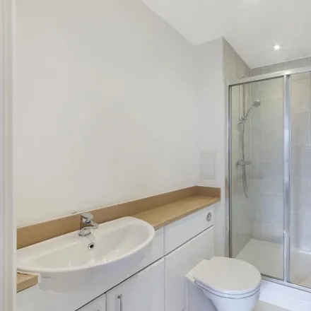 Image 5 - Connaught Heights, Thames Road, London, E16 2FT, United Kingdom - Apartment for rent