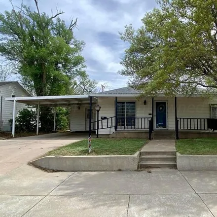 Rent this 3 bed house on 1447 Bellaire Street in Amarillo, TX 79106