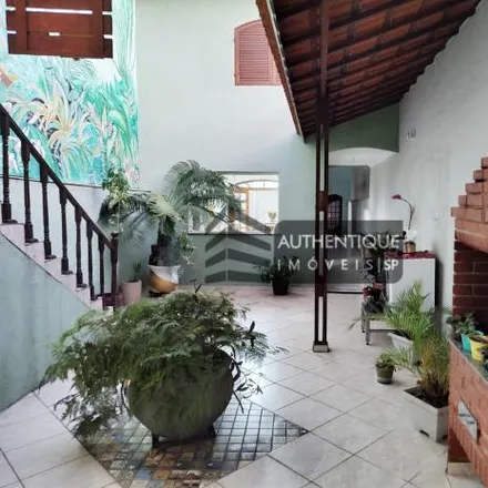 Buy this 3 bed house on Ginásio Poliesportivo Roberto Marques in Rua Pastor Tito Rodrigues Linhares, Botujuru