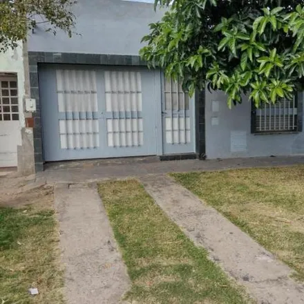 Image 2 - 3203, Avenida Battle y Ordoñez, Magnano, Rosario, Argentina - House for sale