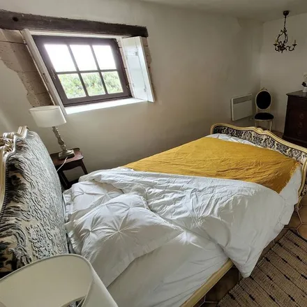 Rent this 3 bed house on Ehpad La Maison du Goût in Route de la Gare, 24320 Gout-Rossignol