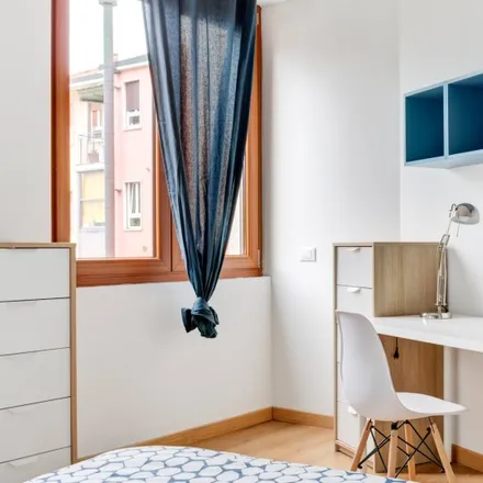 Rent this 3 bed room on Polizia Postale e delle Comunicazioni in Via Moisè Loria, 20144 Milan MI