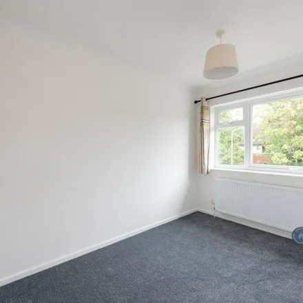 Image 6 - Finchley Way, London, N3 1AG, United Kingdom - Apartment for rent