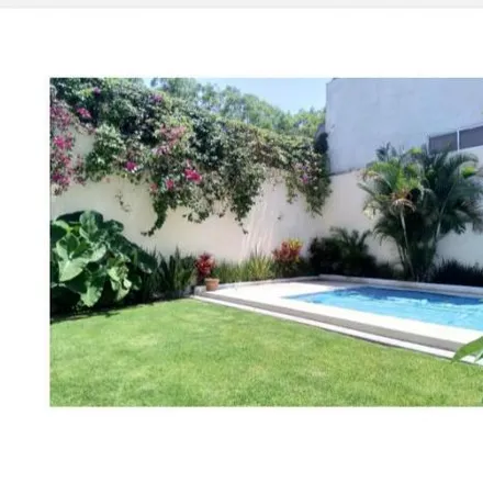 Buy this 3 bed house on Hotel Racquet Cuernavaca in Avenida General Francisco Villa 100, Buena Vista