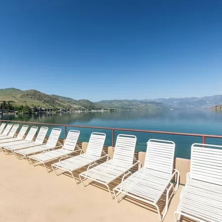 Rent this 3 bed condo on Chelan in WA, 98816