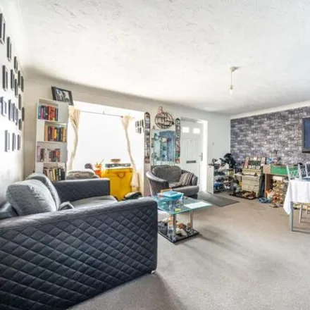 Image 2 - 57 Clarence Road, London, E12 5BH, United Kingdom - Apartment for sale
