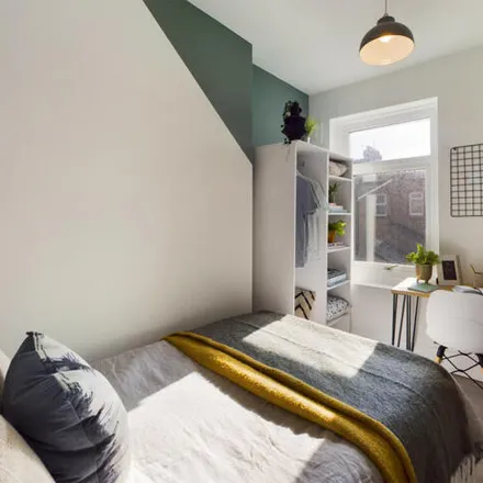 Rent this 4 bed apartment on Shree Radha Krishna Mandir in 253 Edge Lane, Liverpool