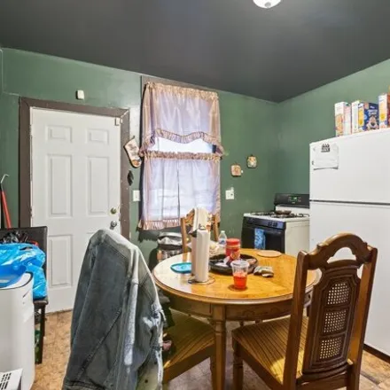 Image 7 - 8807 South Lowe Avenue, Chicago, IL 60620, USA - House for sale