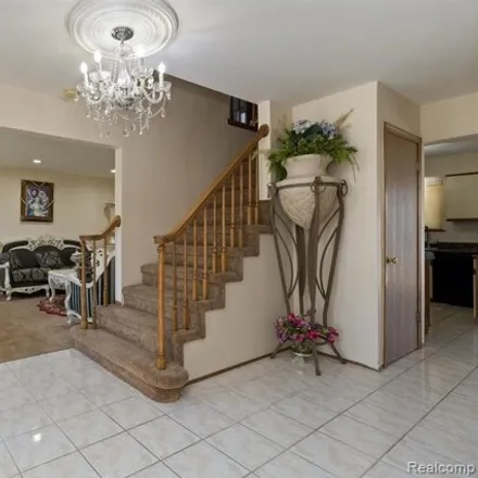 Image 5 - 6253 Marshview Lane, West Bloomfield Township, MI 48323, USA - House for sale