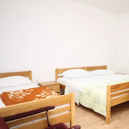 Image 3 - Općina Starigrad, Zadar County, Croatia - Apartment for rent