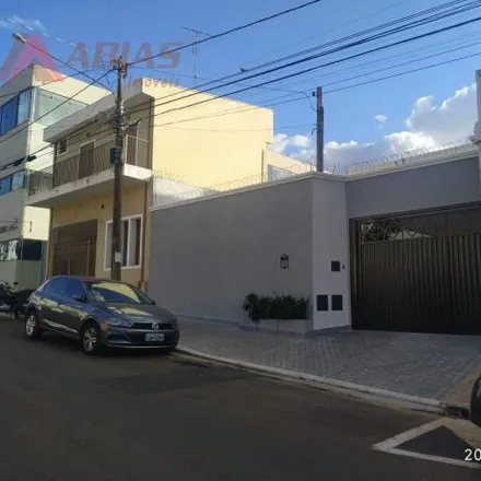 Buy this 2 bed house on Rua Aquidaban 397 in Centro, São Carlos - SP