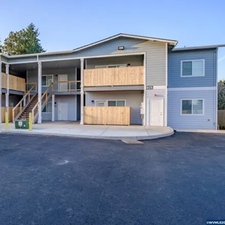 Buy this 18 bed house on 4125 Market Street Northeast in Salem, OR 97301