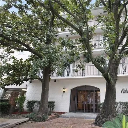 Buy this 1 bed condo on 1765 Coliseum Street in New Orleans, LA 70130