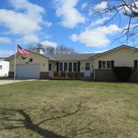 Buy this 3 bed house on 136 We-Go Trail in Fox Lake, Dodge County